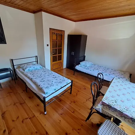Pokoje Zielonka Lägenhet