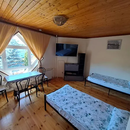 Pokoje Zielonka Lägenhet