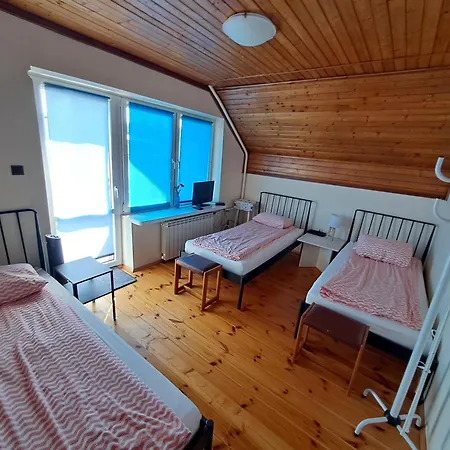 Lägenhet Pokoje Zielonka